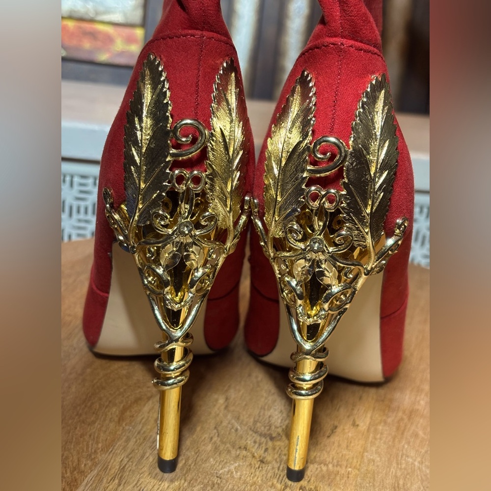 NWOB - ShoeDazzle Women's Knee High Boots - Red Size 6.5